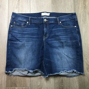 Torrid Denim Raw Hem First At Fit Stretch Jean Shorts Dark Blue Size 20